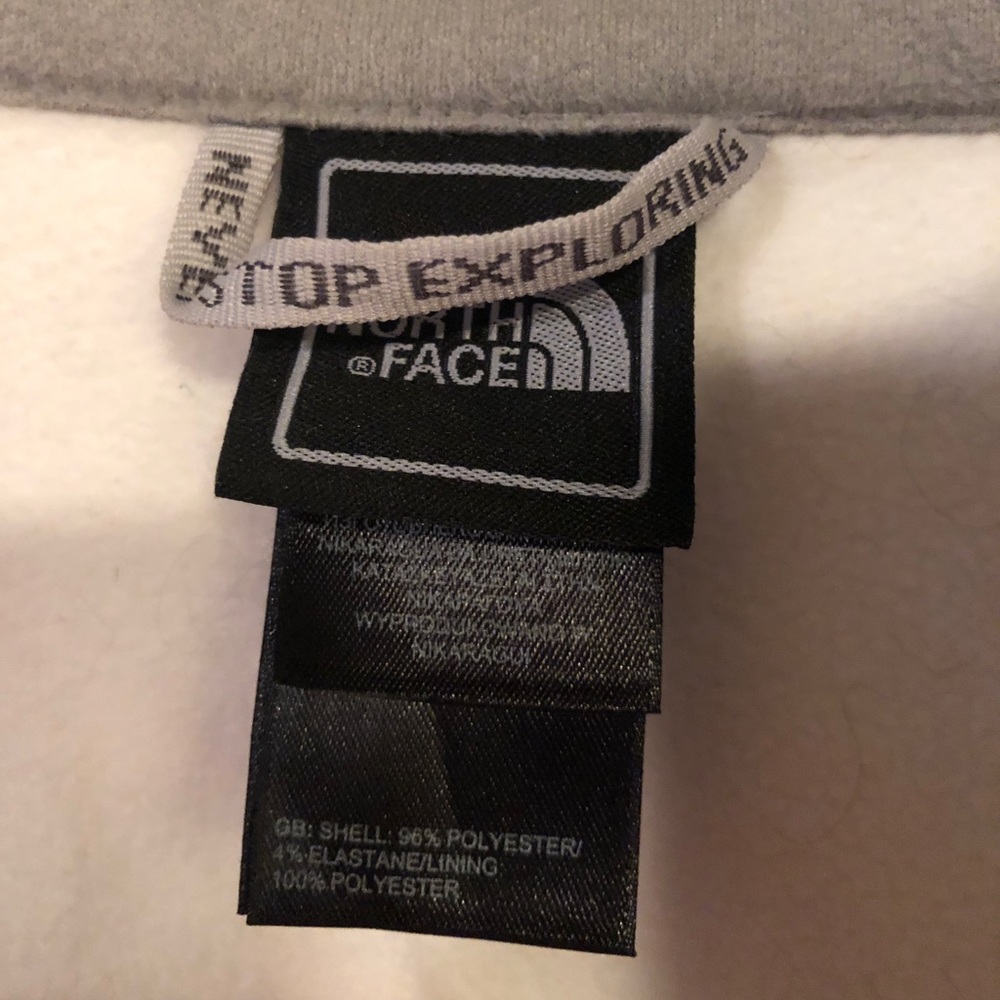 The North Face Women’s Shell Jacket - Picture 3 of 5